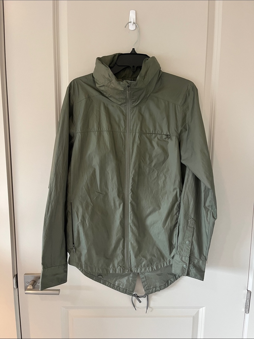 Columbia Olive Green Women's Lightweight Windbreaker Jacket